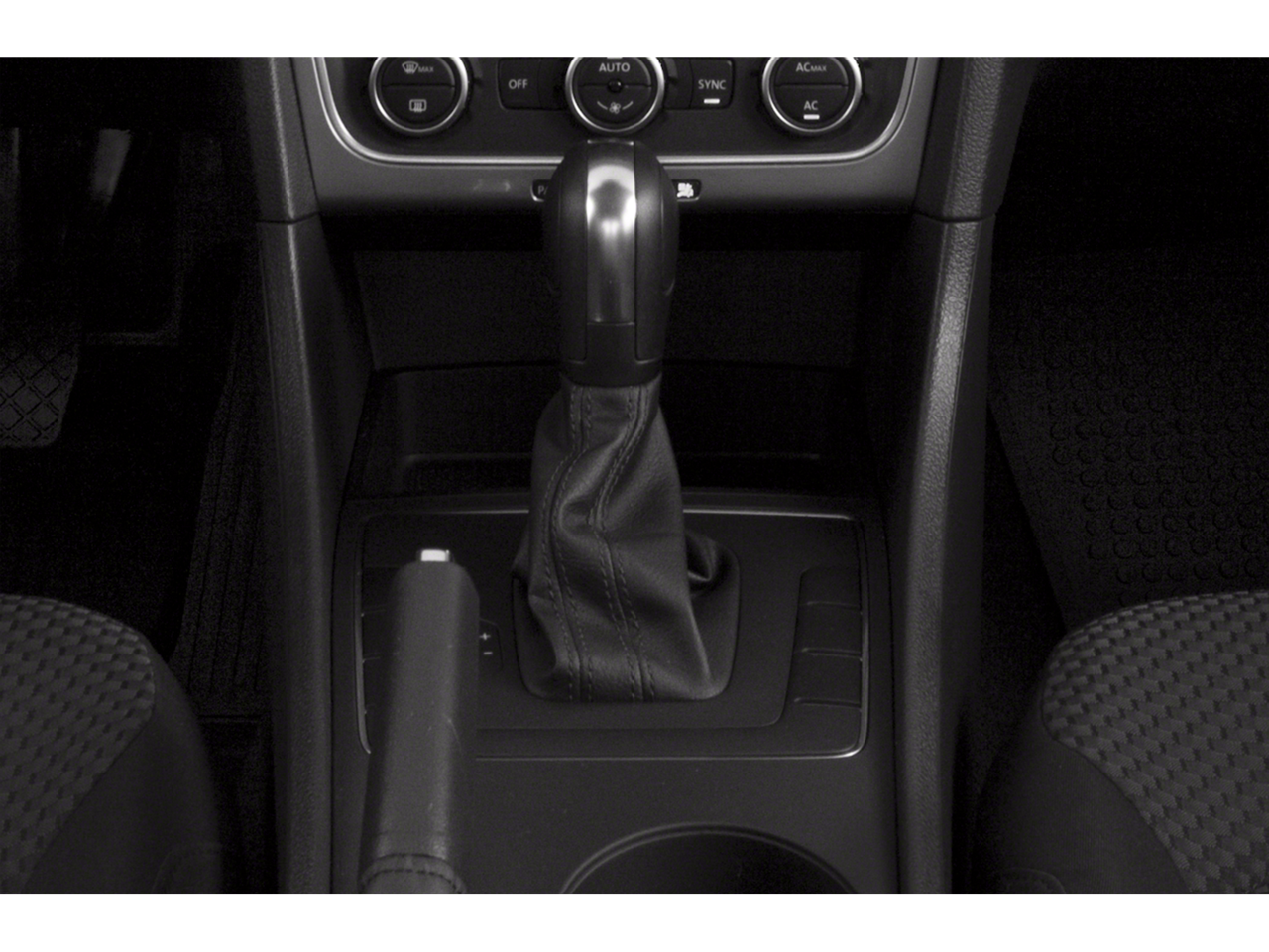 2015 Volkswagen Passat 4dr Sdn 1.8T Auto SEL Premium