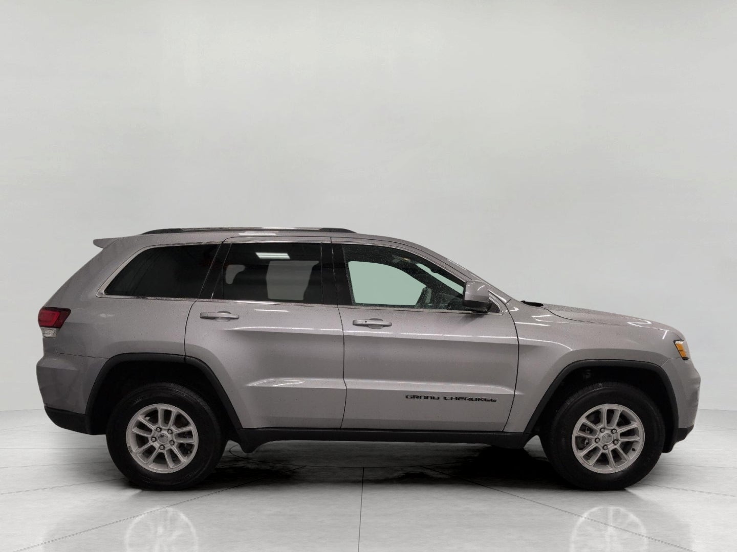 2020 Jeep Grand Cherokee Laredo E 4x4