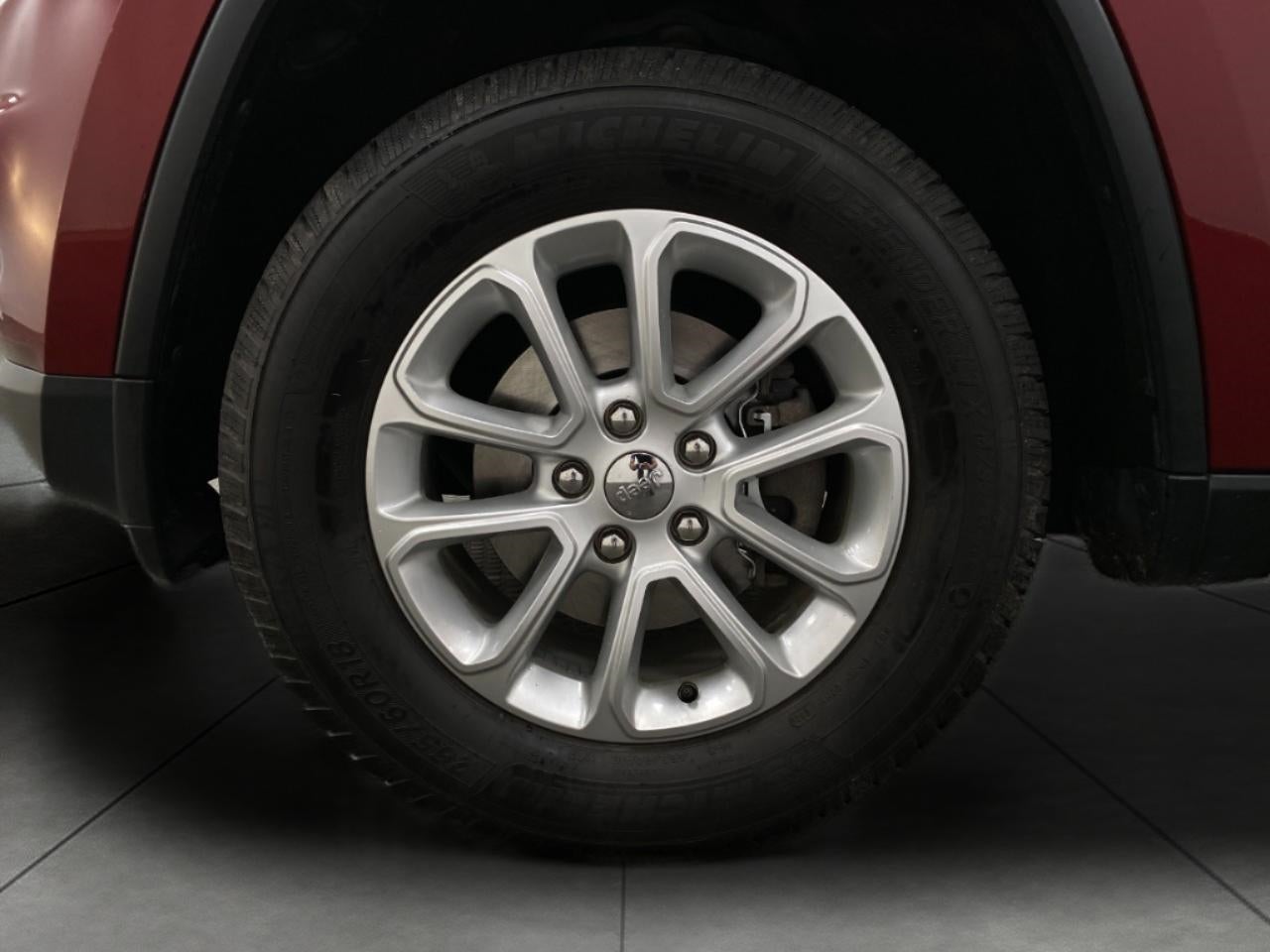 2015 Jeep Grand Cherokee 4WD 4dr Laredo