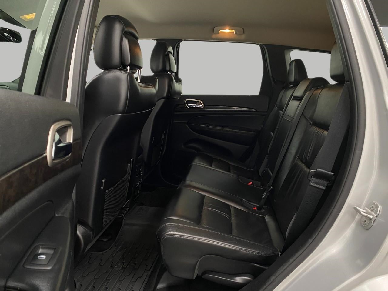 2013 Jeep Grand Cherokee 4WD 4dr Laredo