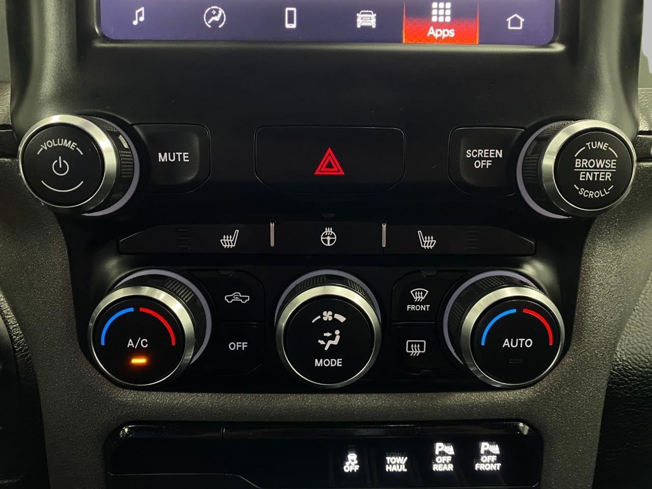 2023 RAM 1500 Big Horn 4x4 Crew Cab 5'7 Box