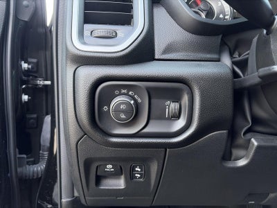 2023 RAM 1500 Lone Star 4x4 Crew Cab 5'7 Box