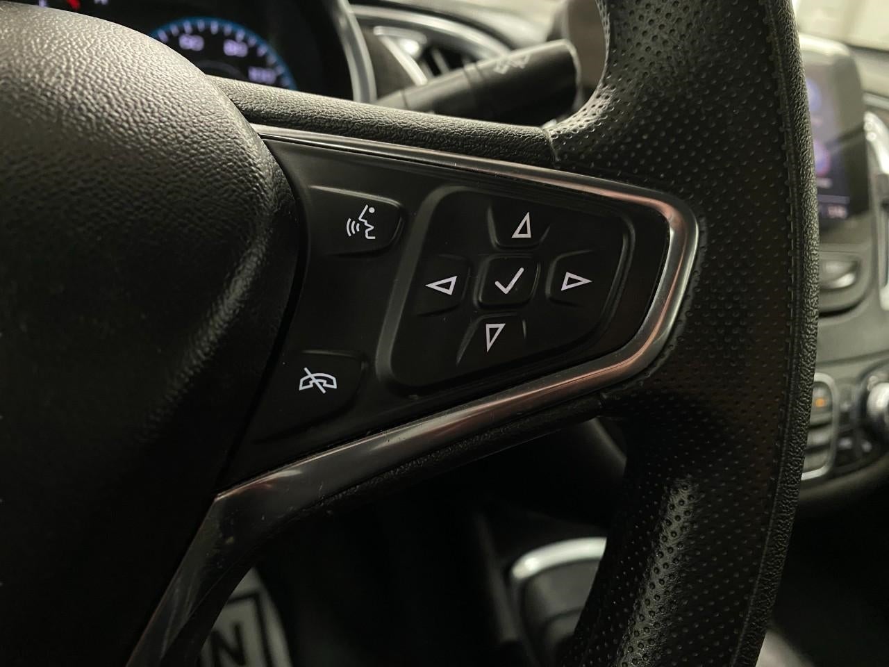 2021 Chevrolet Malibu 4dr Sdn LT