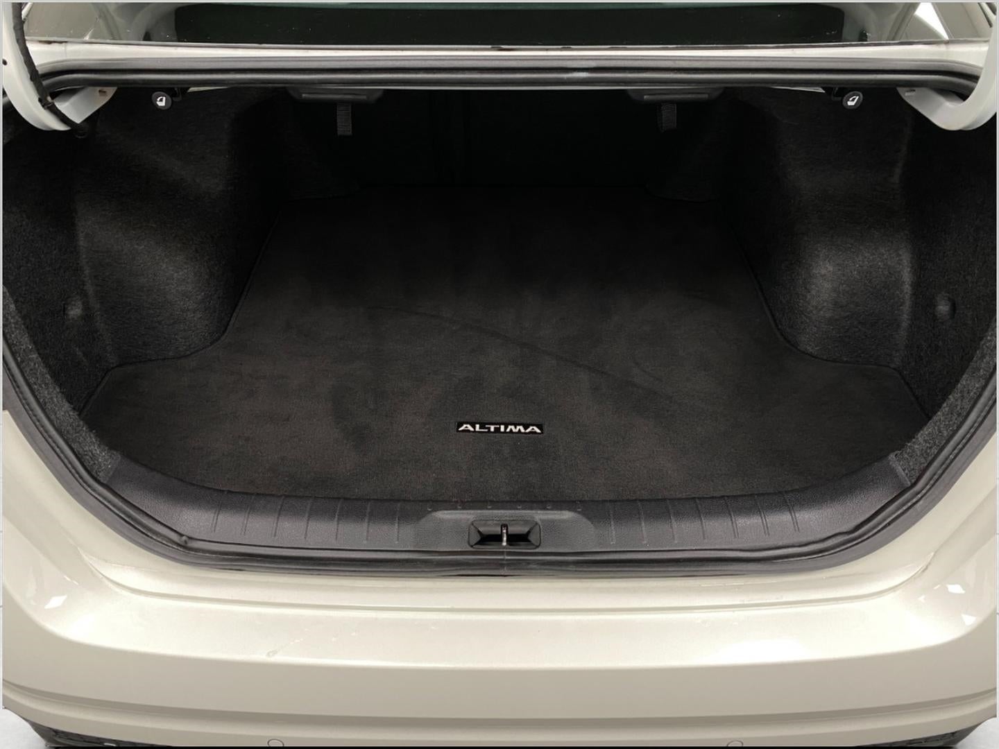 2024 Nissan Altima 2.5 SR Sedan