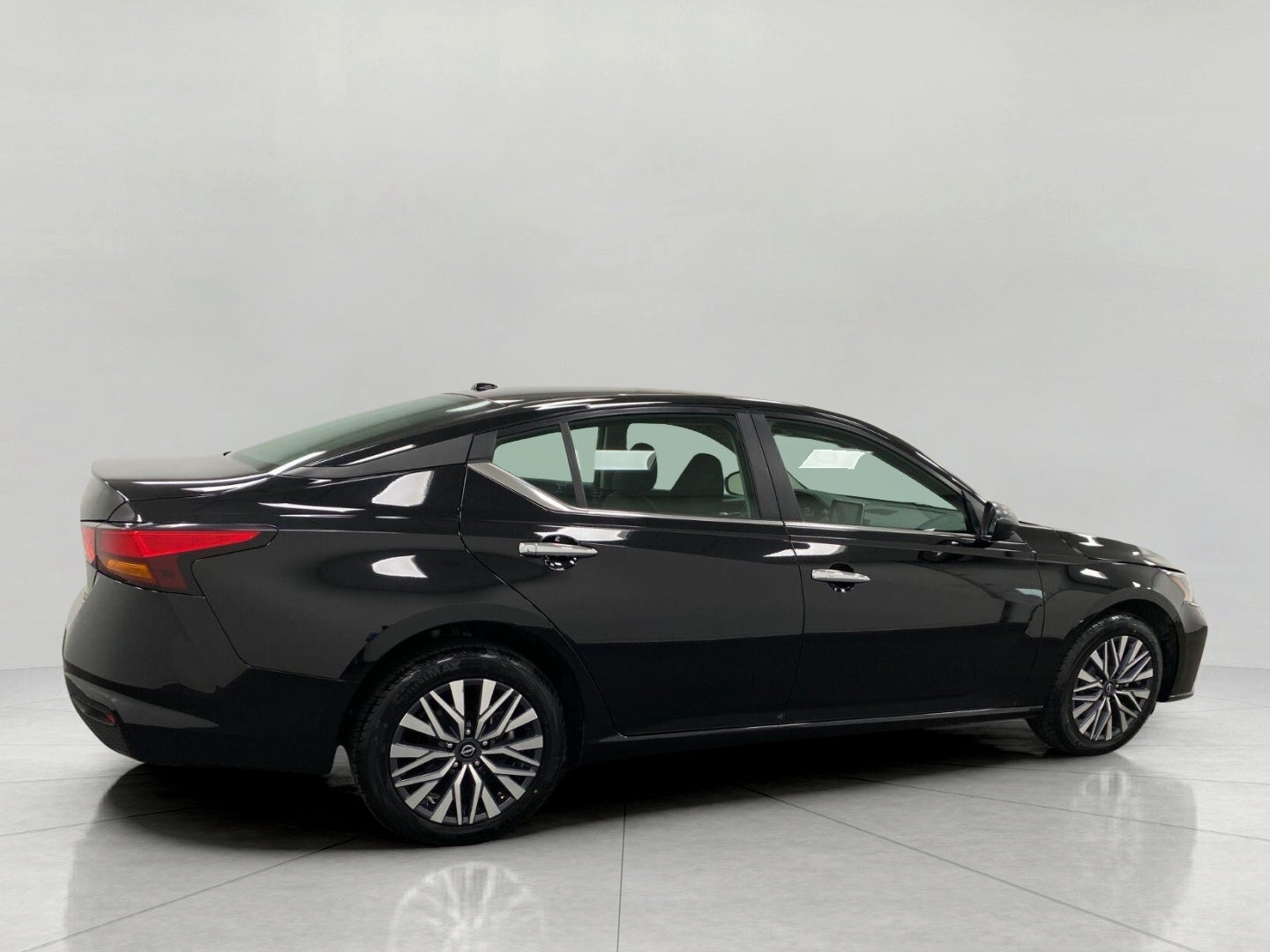 2025 Nissan Altima SV AWD