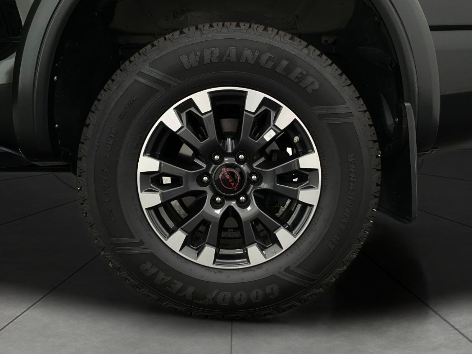 2023 Nissan Titan 4x4 Crew Cab PRO-4X