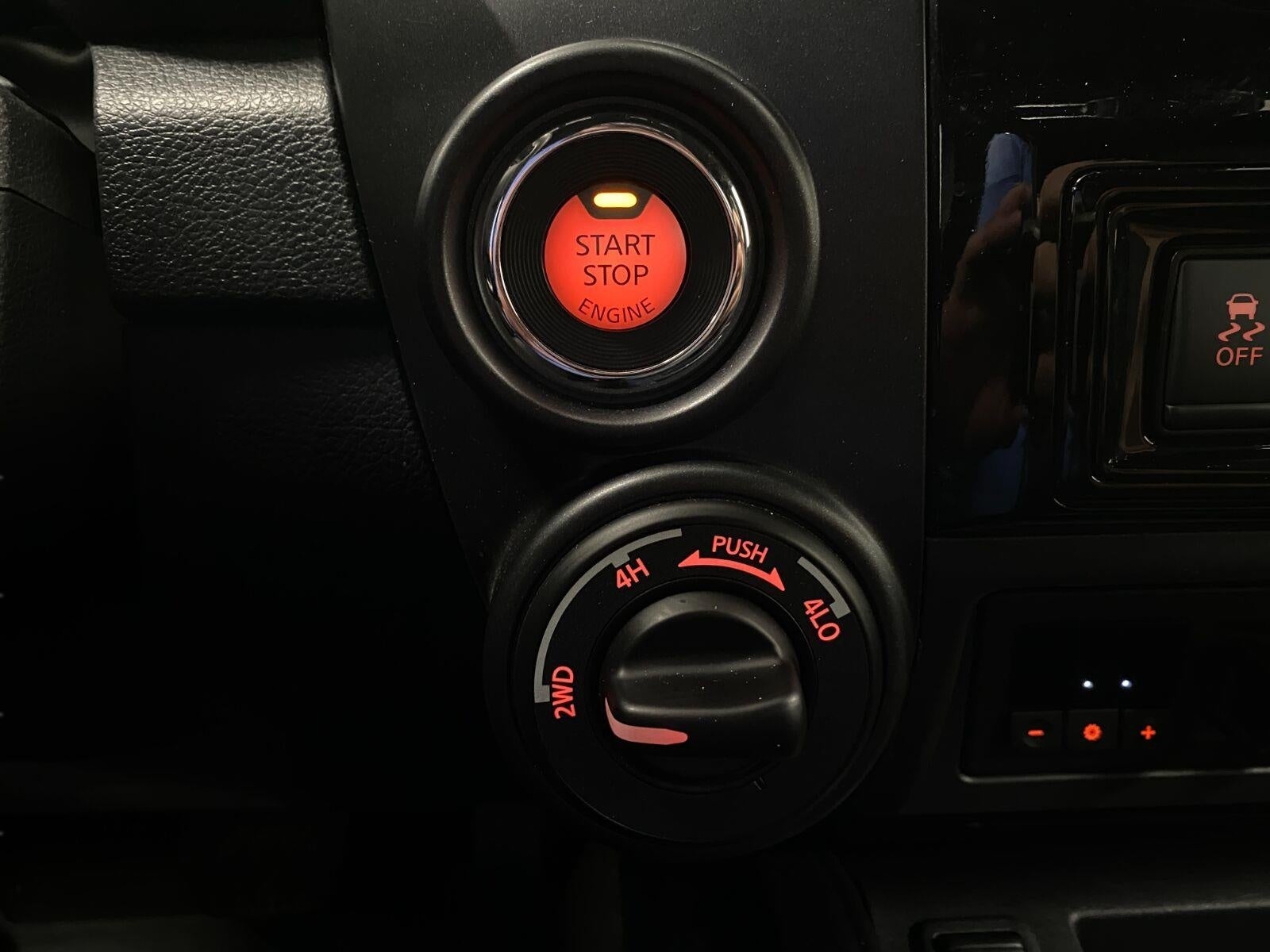 2023 Nissan Titan 4x4 Crew Cab PRO-4X
