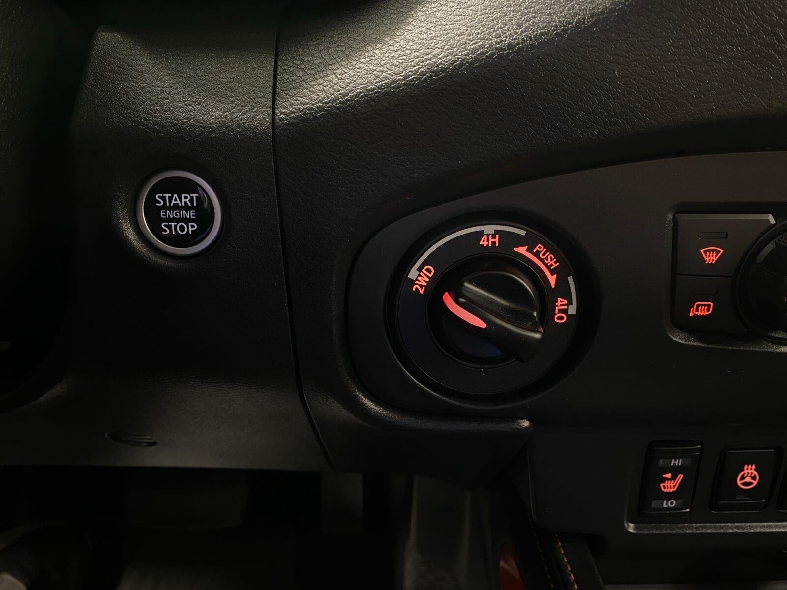 2023 Nissan Frontier Crew Cab 4x4 PRO-4X Auto