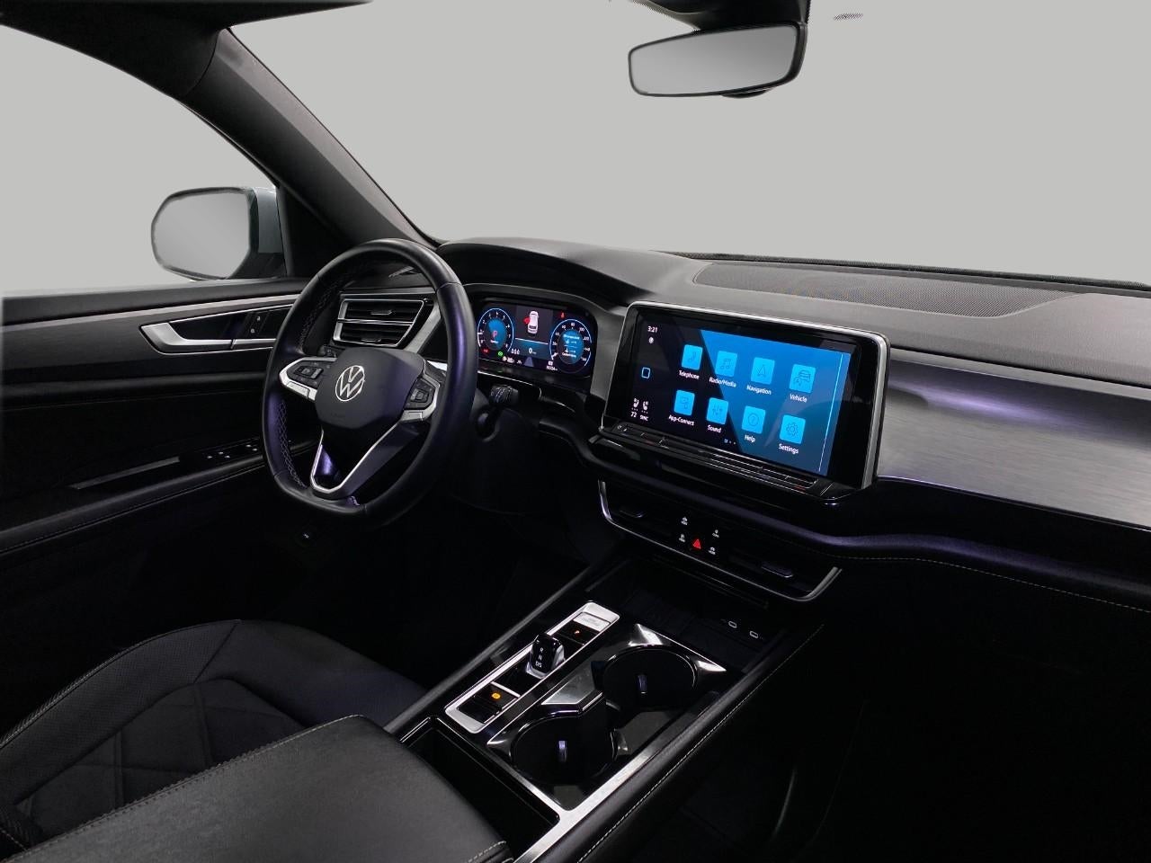 2025 Volkswagen Atlas Cross Sport 2.0T SE w/Technology 4MOTION