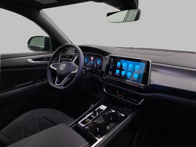 2024 Volkswagen Atlas Cross Sport 2.0T SE w/Technology 4MOTION