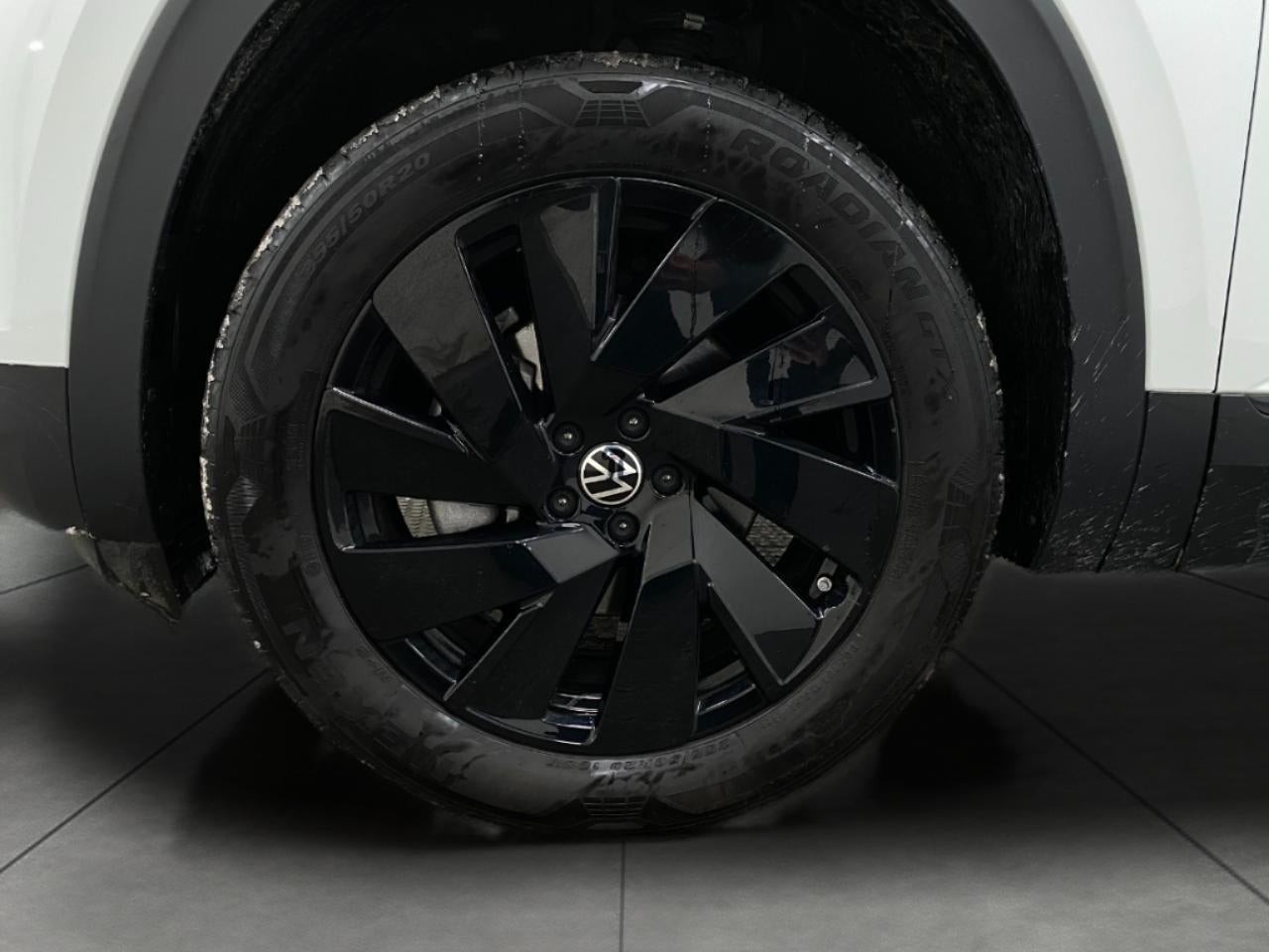 2024 Volkswagen Atlas 2.0T SE w/Technology 4MOTION