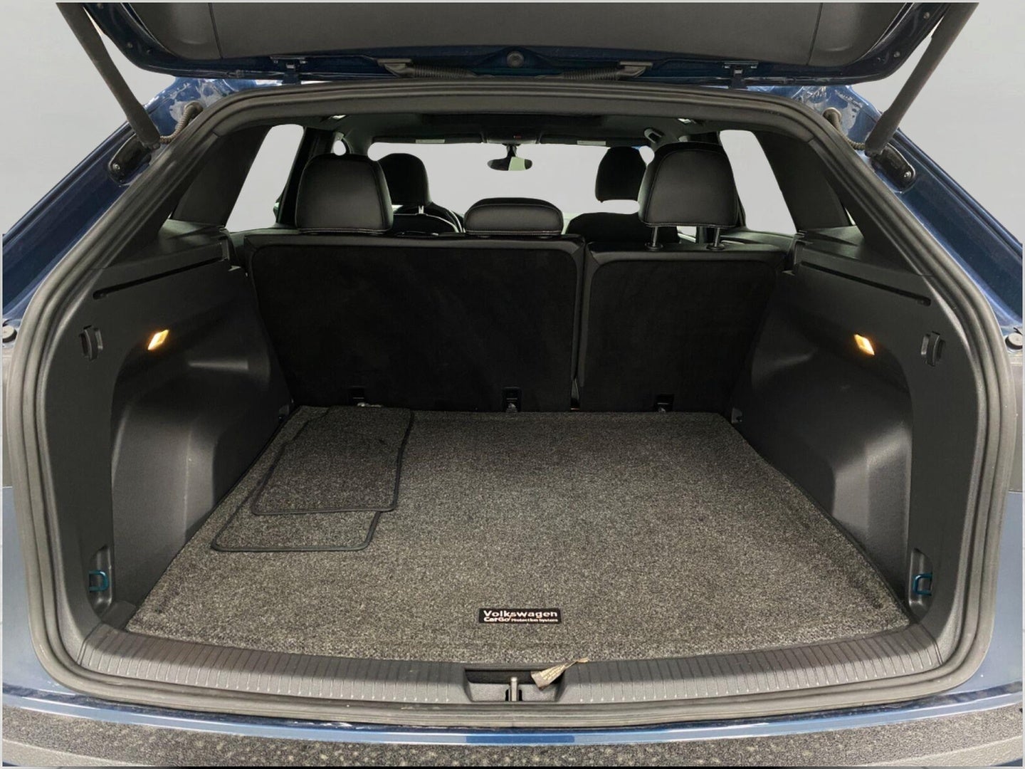 2021 Volkswagen Atlas Cross Sport 3.6L V6 SE w/Technology R-Line 4MOTION