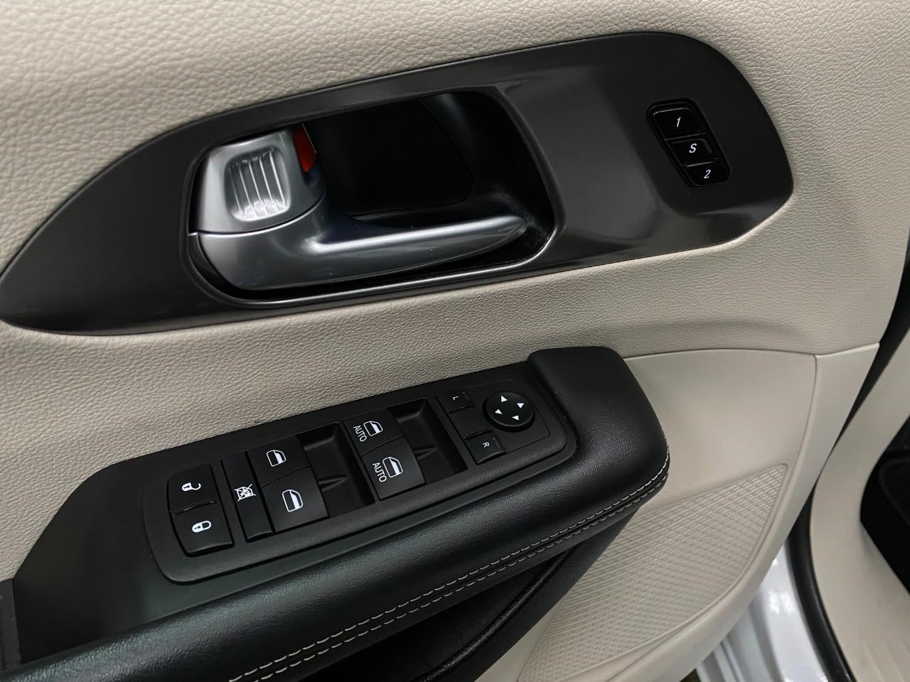 2024 Chrysler Pacifica Touring L FWD