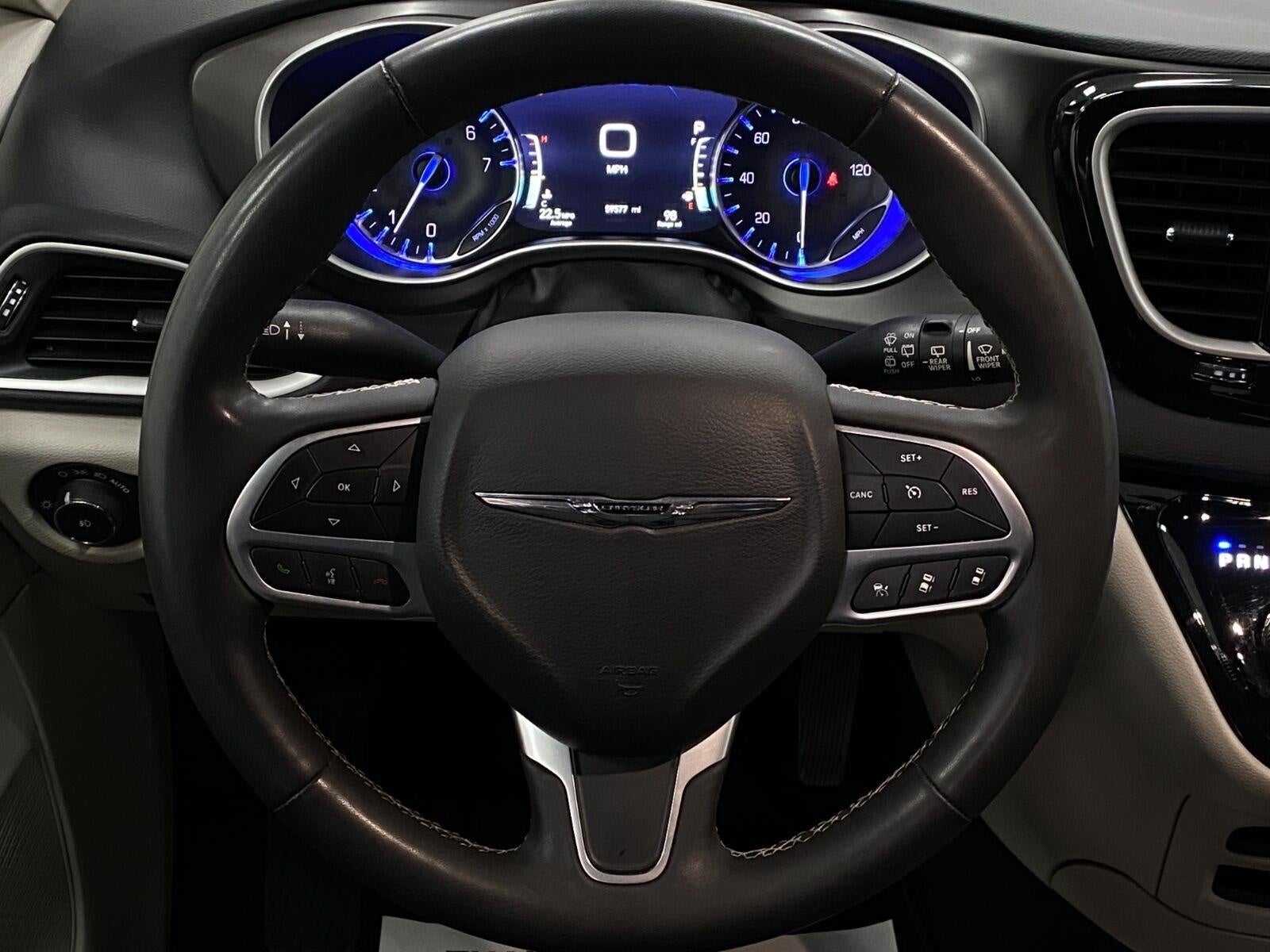 2024 Chrysler Pacifica Touring L FWD
