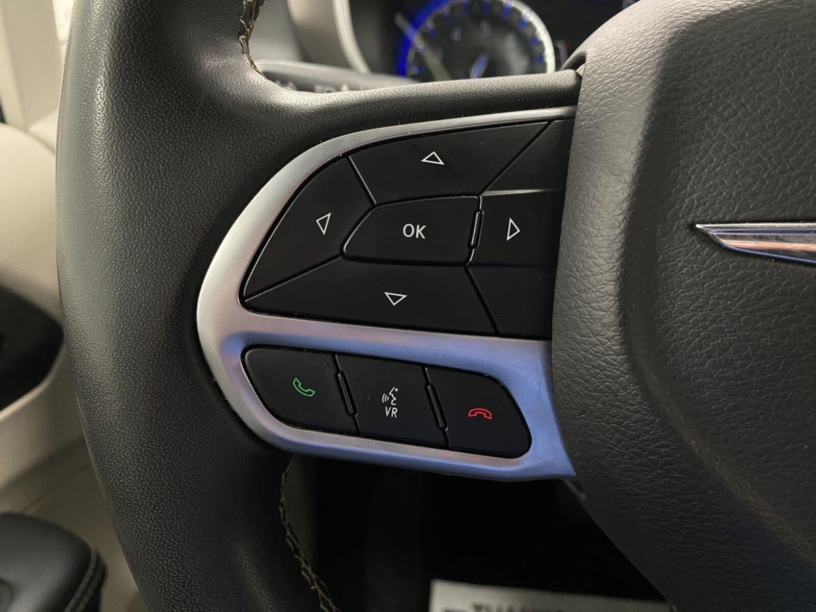 2024 Chrysler Pacifica Touring L FWD