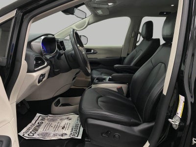 2024 Chrysler Pacifica Touring L FWD