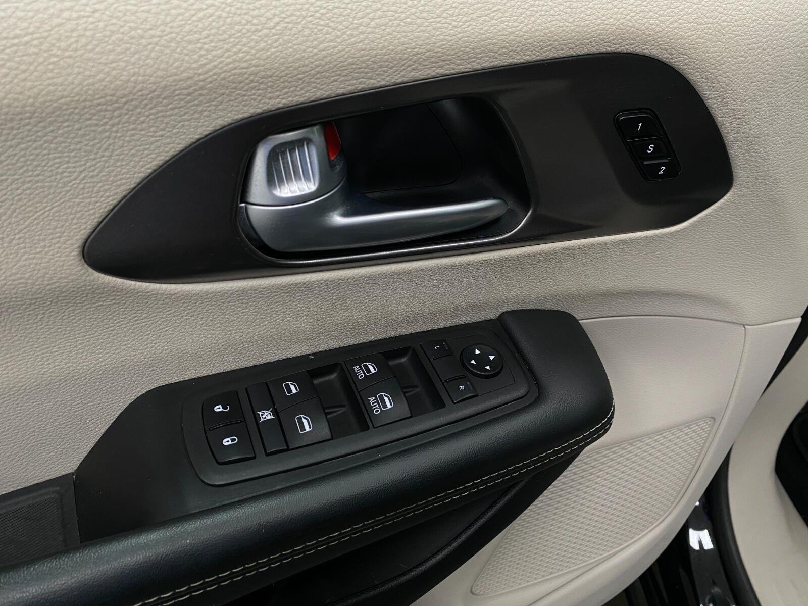 2024 Chrysler Pacifica Touring L FWD