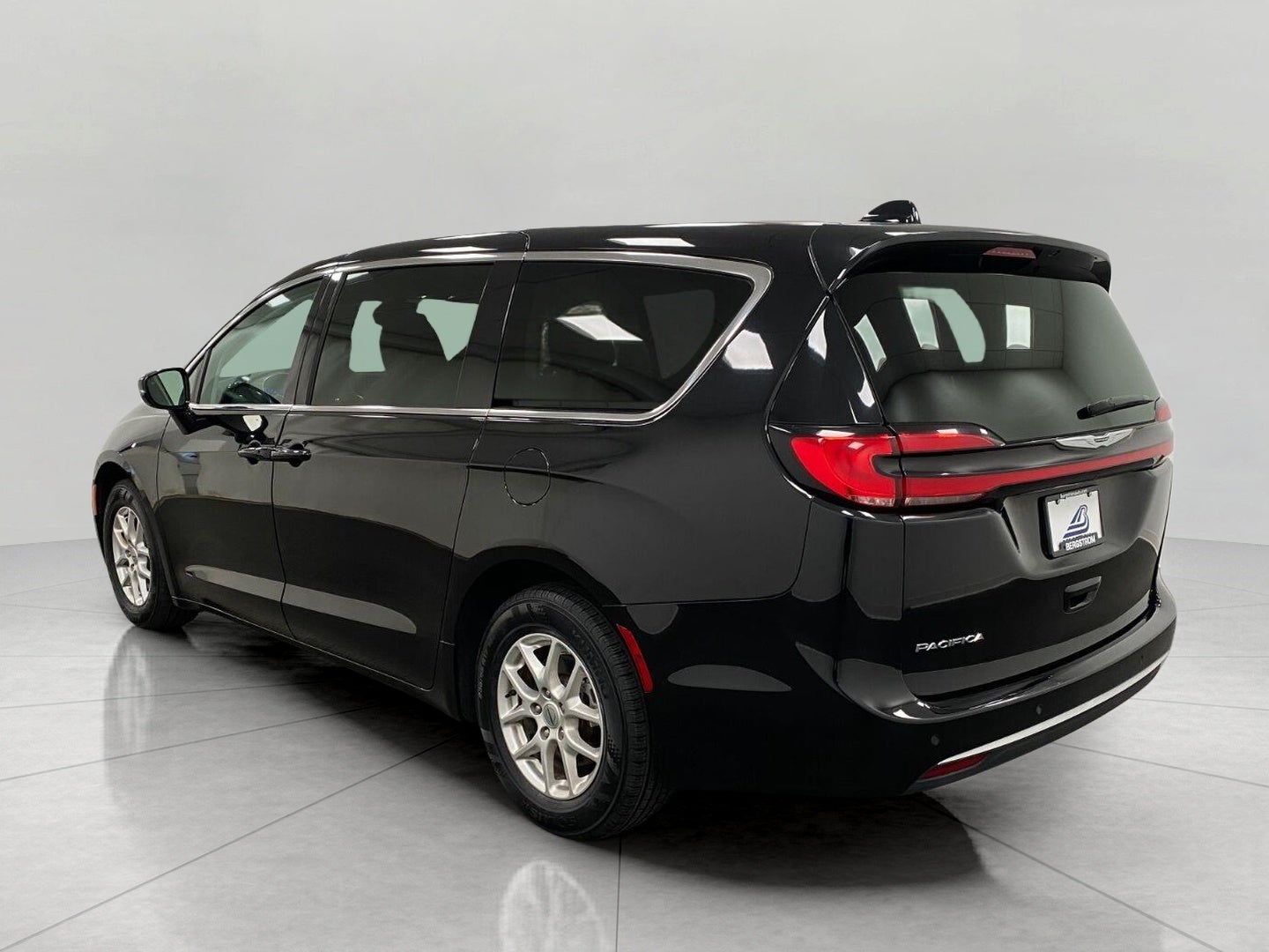 2024 Chrysler Pacifica Touring L FWD