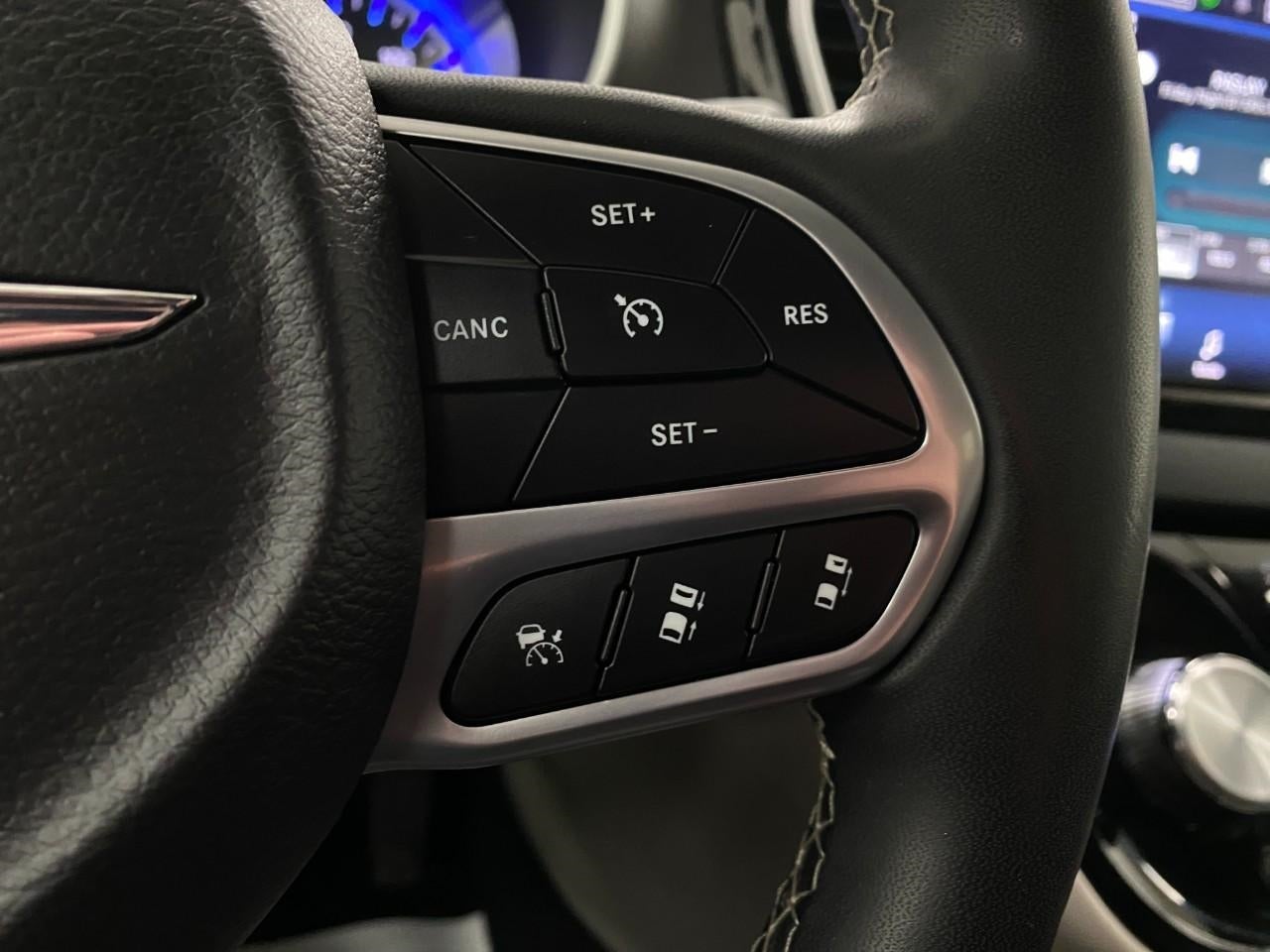 2024 Chrysler Pacifica Touring L FWD