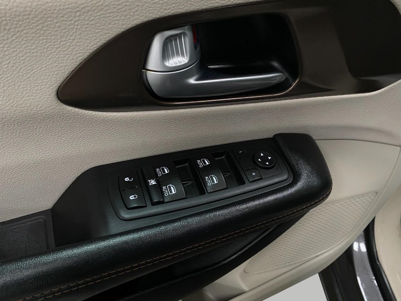 2017 Chrysler Pacifica Touring-L Plus FWD