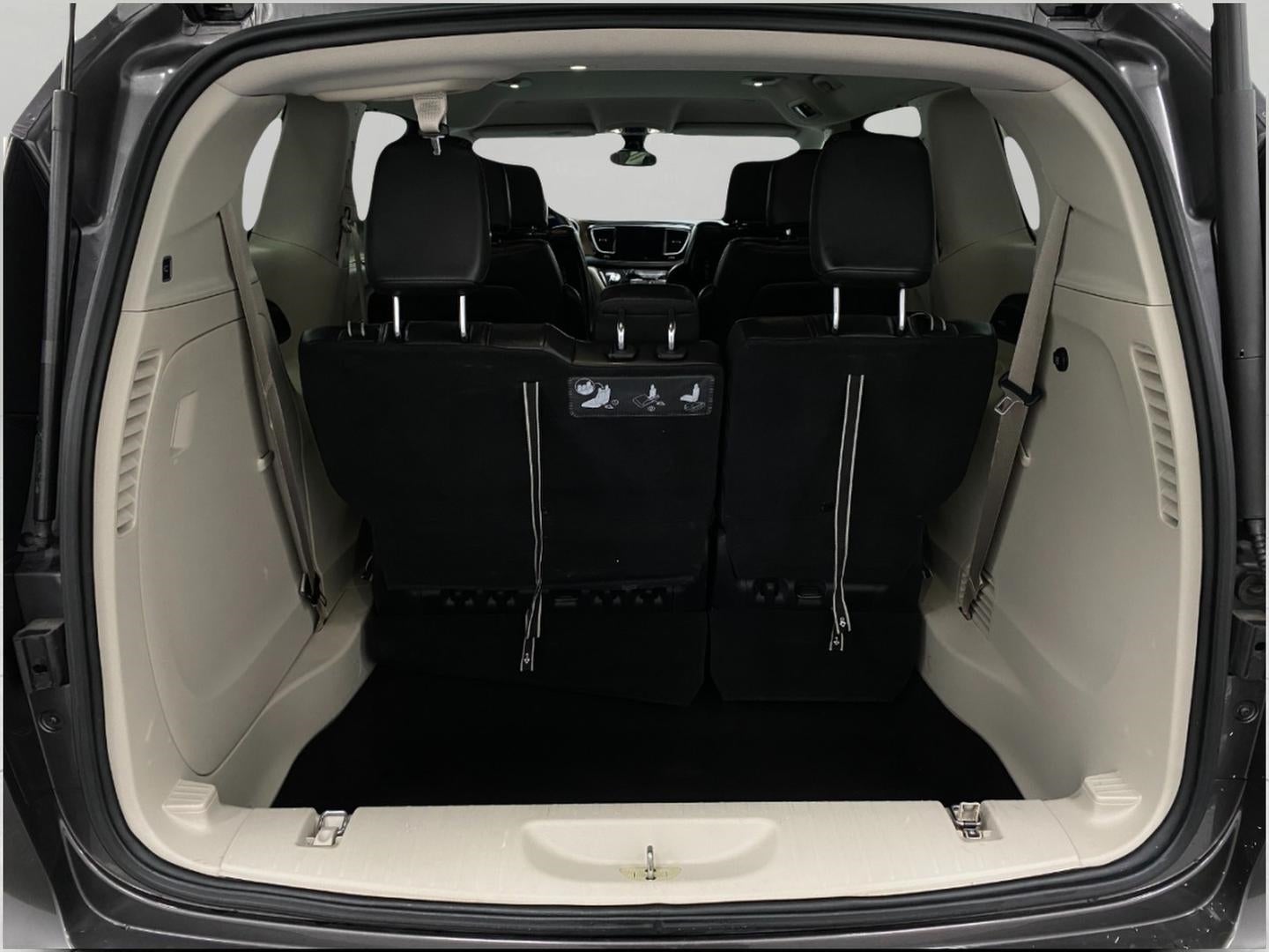 2017 Chrysler Pacifica Touring-L Plus FWD