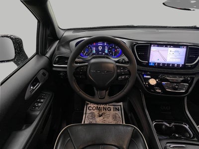 2025 Chrysler Pacifica Limited FWD