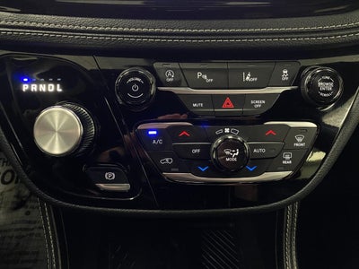 2025 Chrysler Pacifica Limited FWD