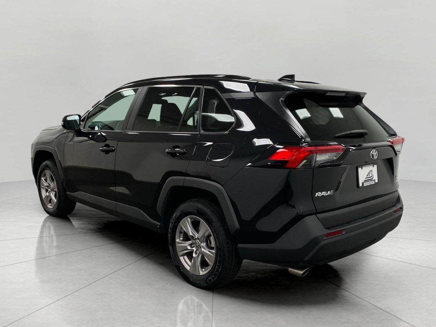 2025 Toyota RAV4 XLE AWD