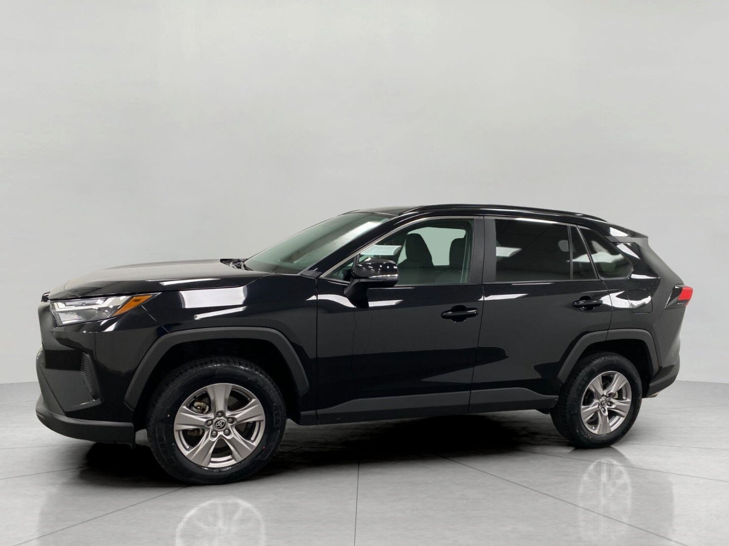 2025 Toyota RAV4 XLE AWD