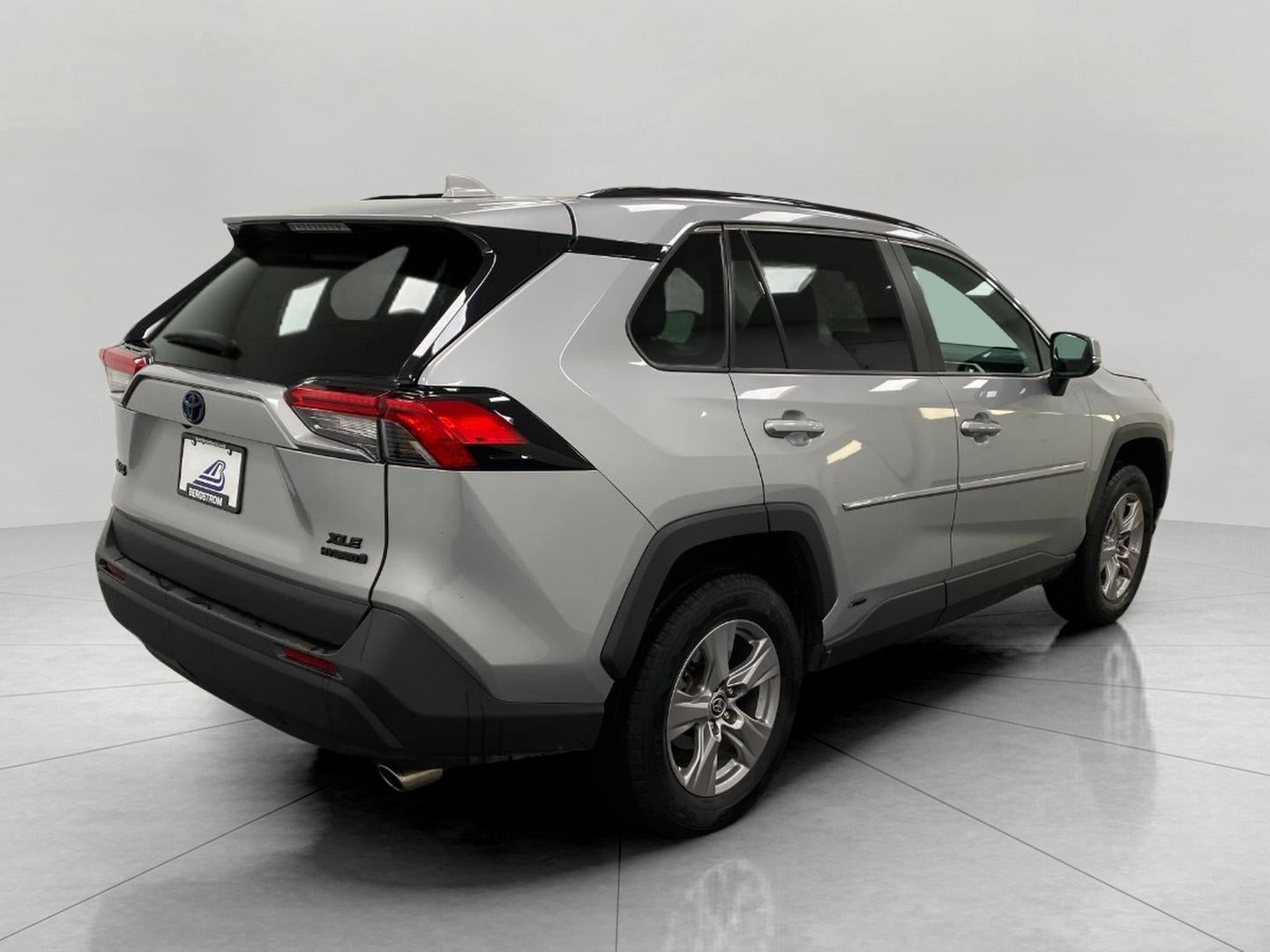 2022 Toyota RAV4 Hybrid XLE AWD