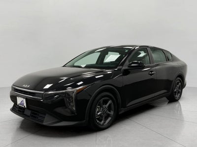 2025 Kia K4 LXS FWD