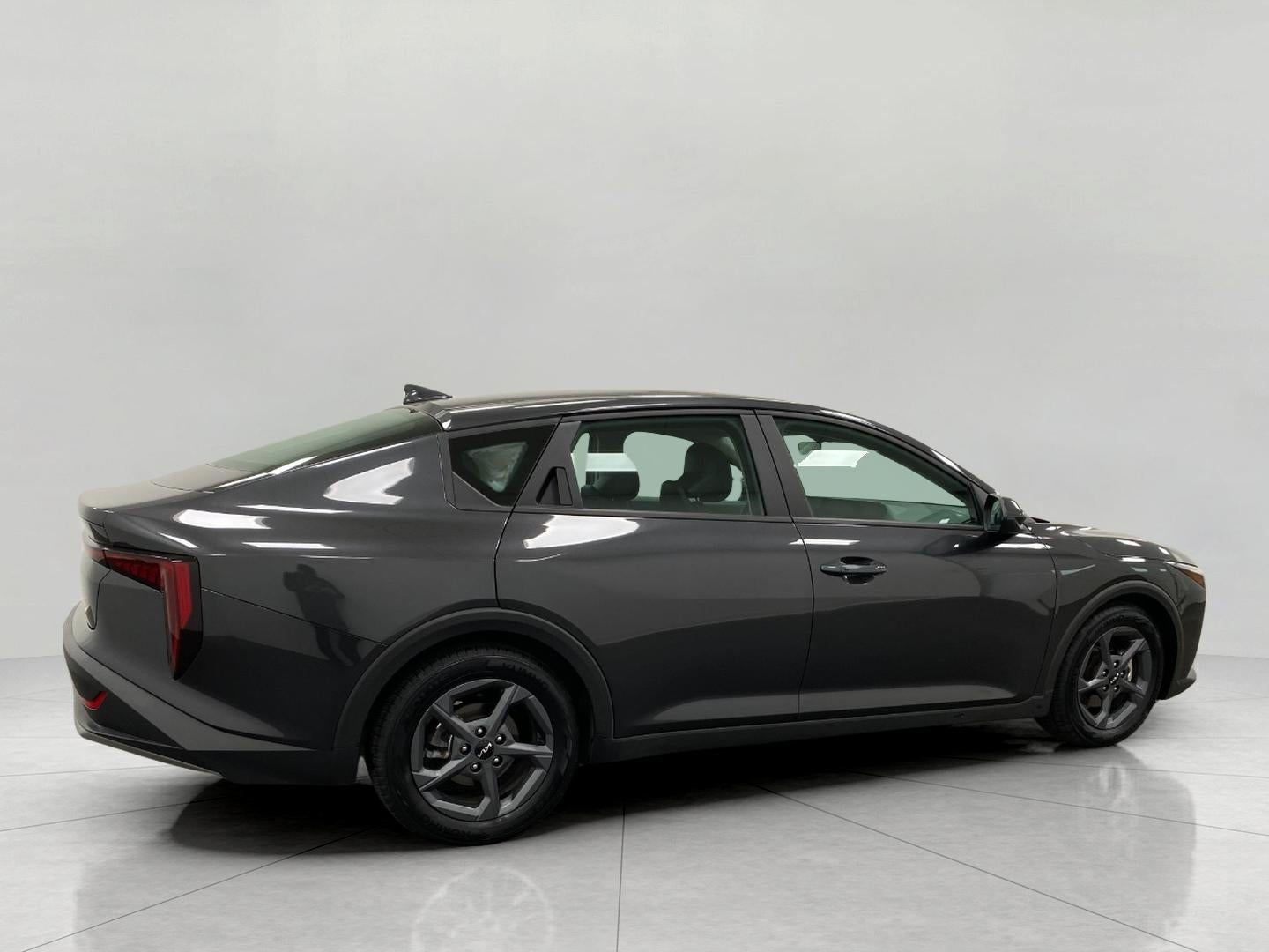 2025 Kia K4 LXS FWD