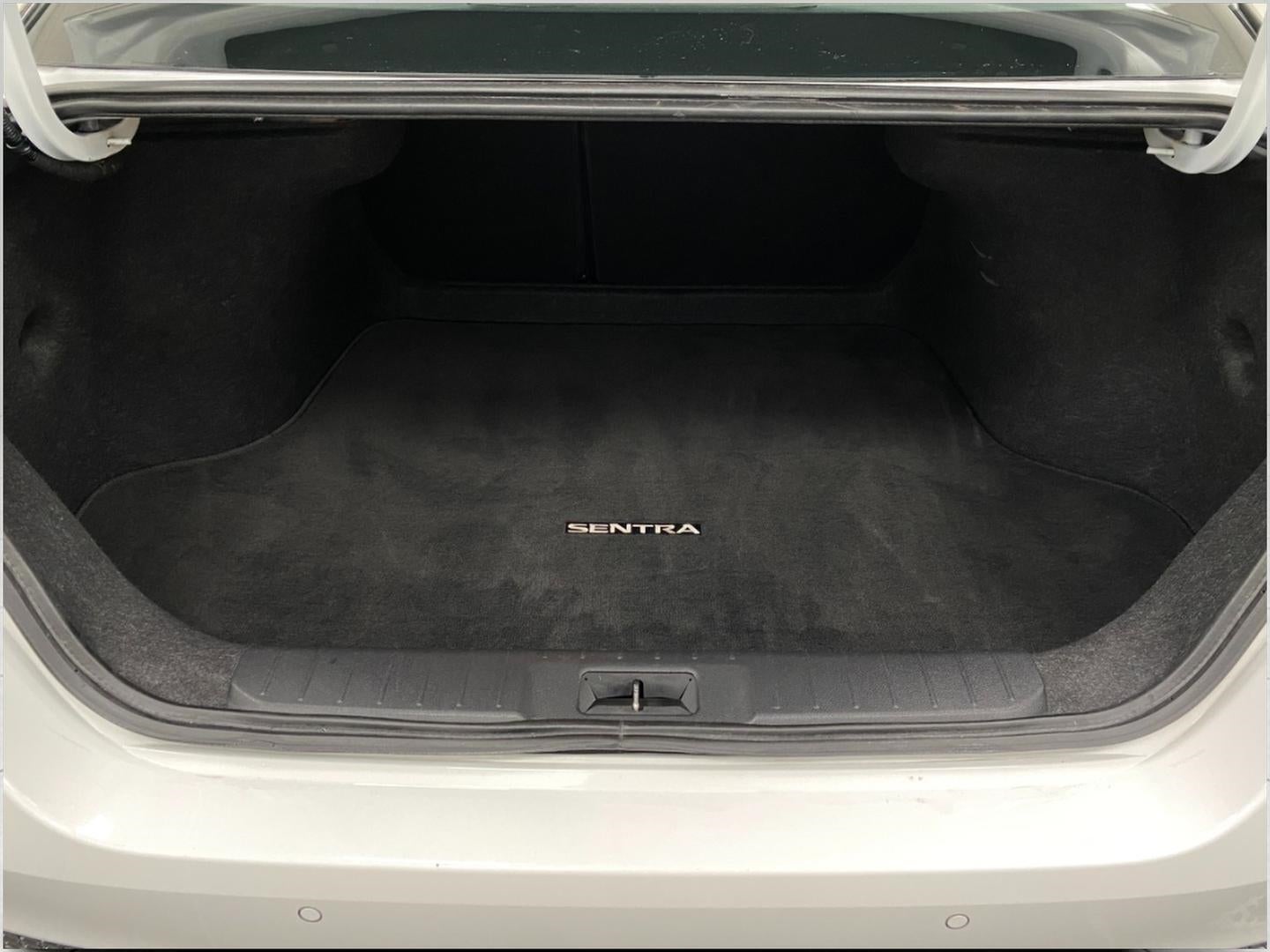 2025 Nissan Sentra SV CVT