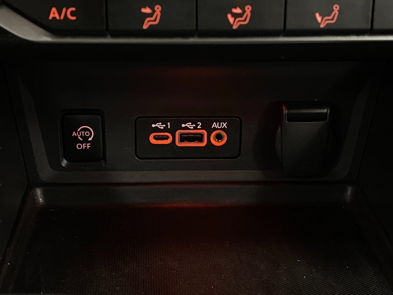 2025 Nissan Sentra SV CVT