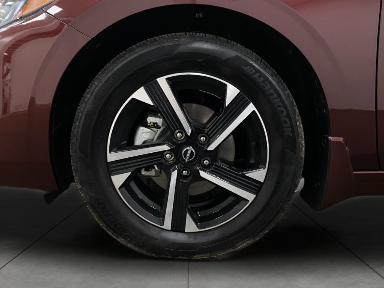 2025 Nissan Sentra SV CVT