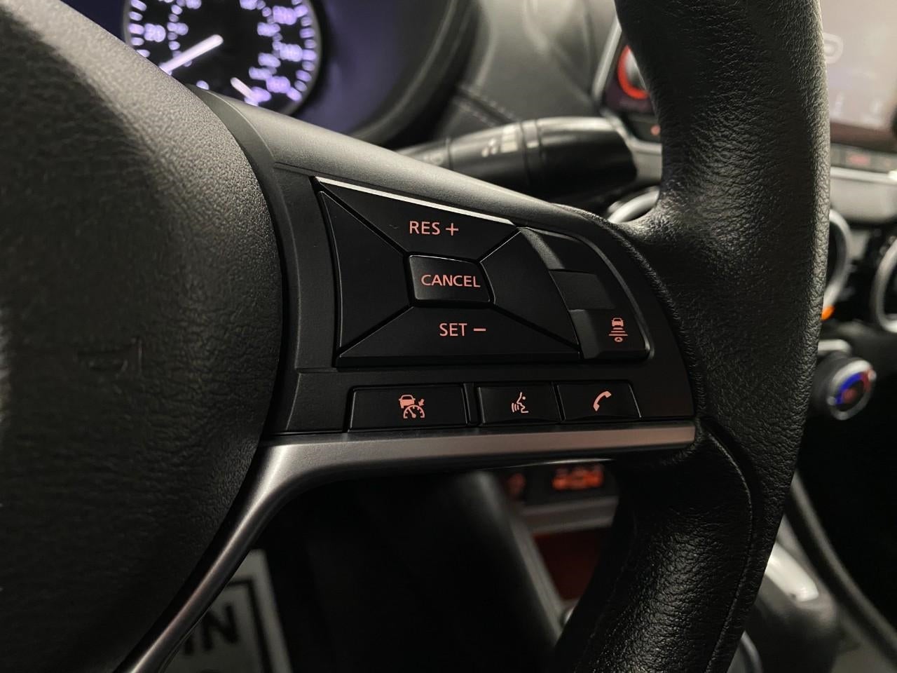 2025 Nissan Sentra SV CVT