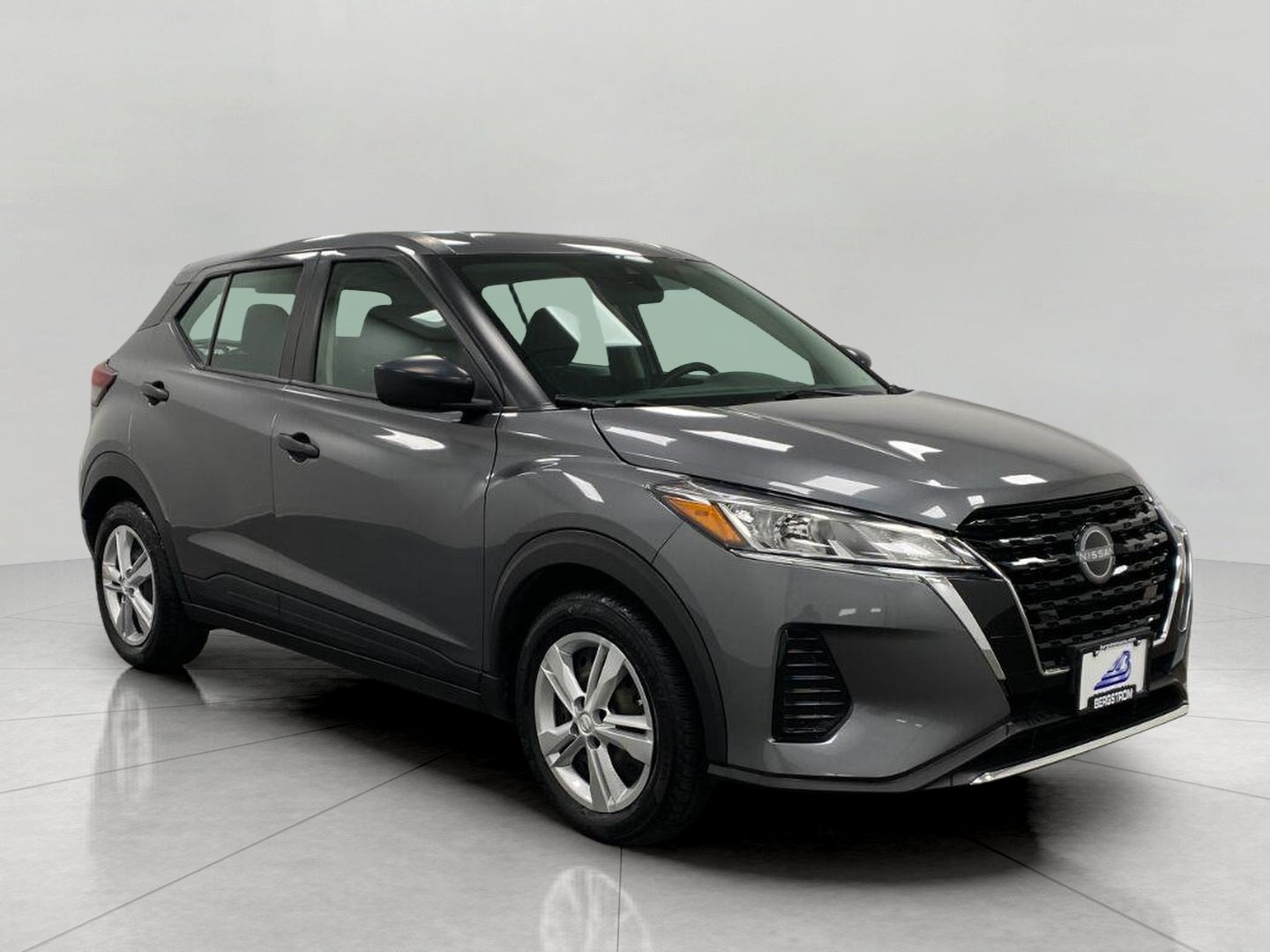 2024 Nissan Kicks S FWD