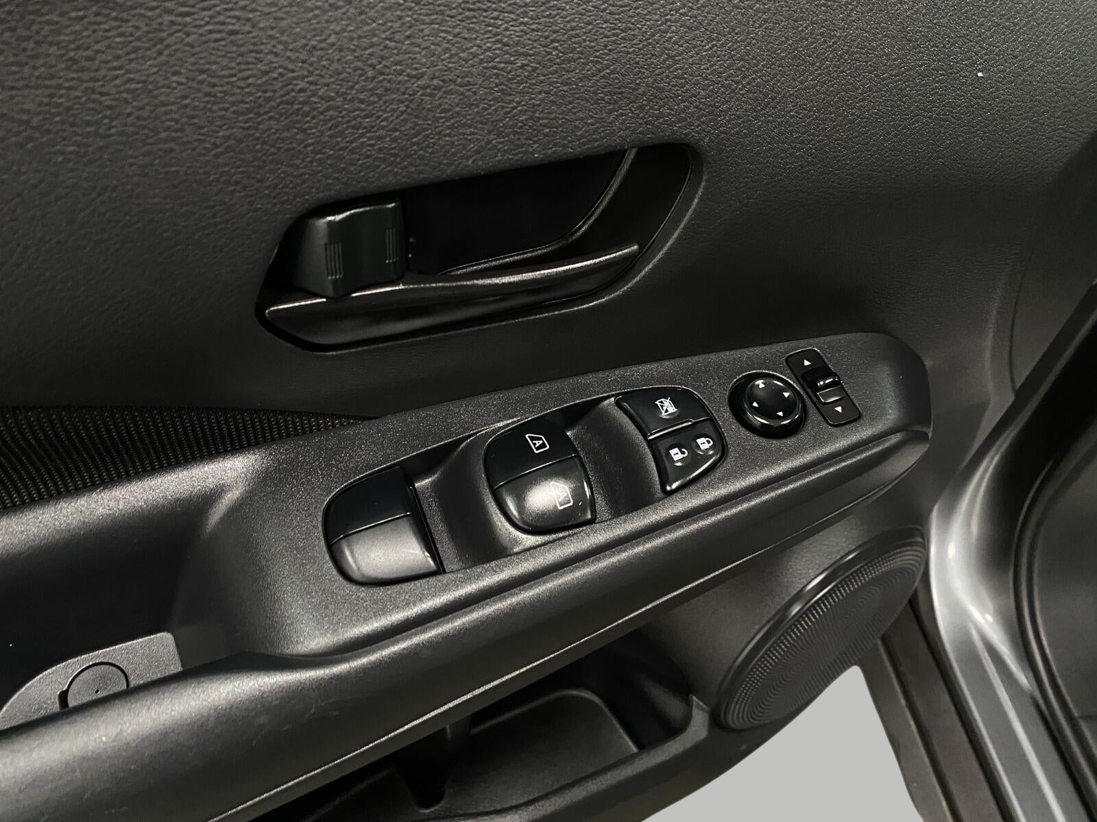 2024 Nissan Kicks S FWD