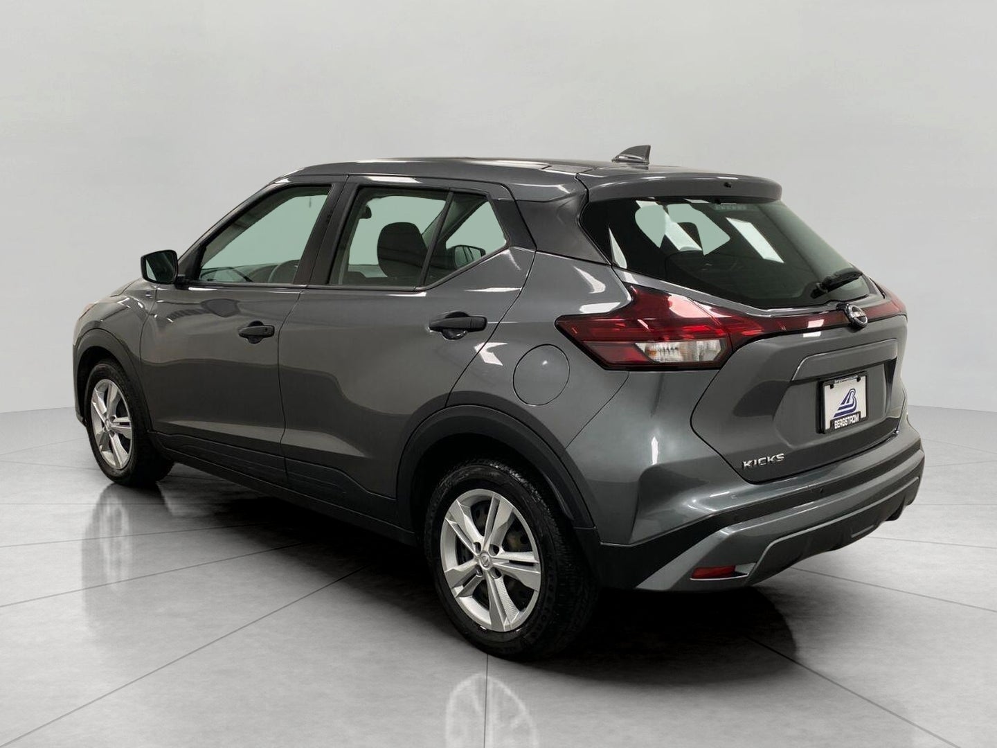 2024 Nissan Kicks S FWD