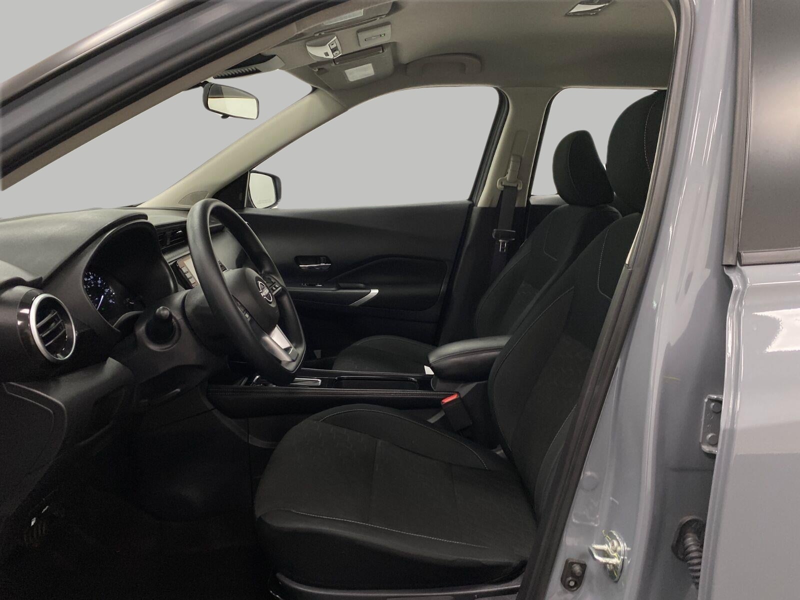 2024 Nissan Kicks SV FWD