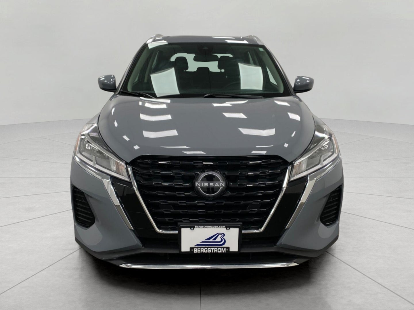 2024 Nissan Kicks SV FWD