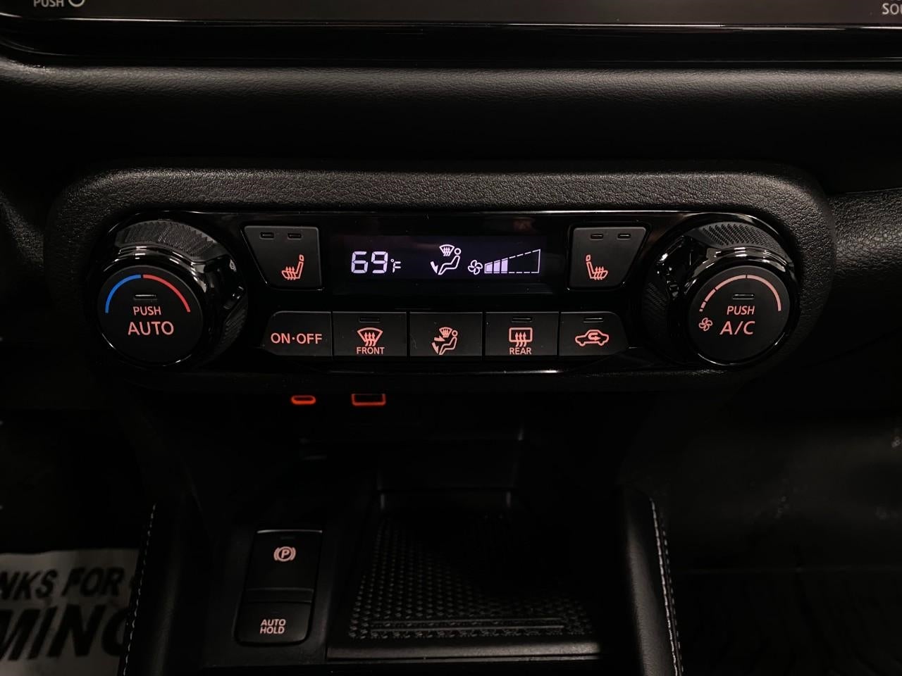 2024 Nissan Kicks SR FWD