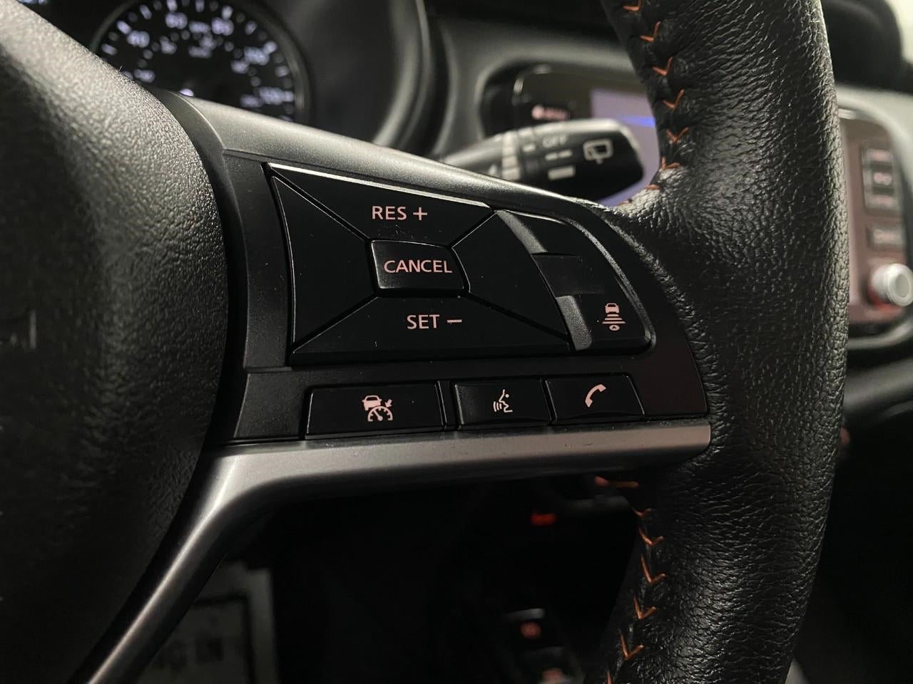 2023 Nissan Kicks SR FWD