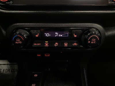 2023 Nissan Kicks SR FWD