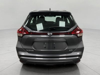 2023 Nissan Kicks SR FWD