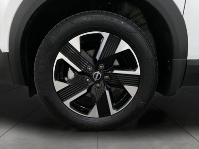 2025 Nissan Kicks SV AWD