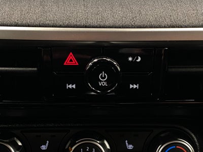 2025 Nissan Kicks SV AWD