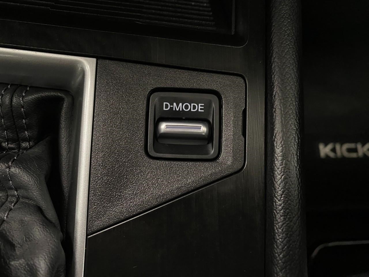 2025 Nissan Kicks SV AWD