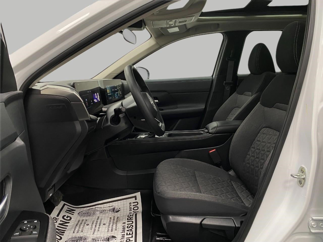 2025 Nissan Kicks SV AWD