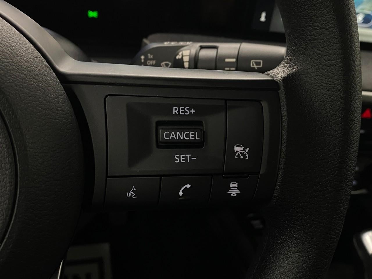 2025 Nissan Kicks SV AWD